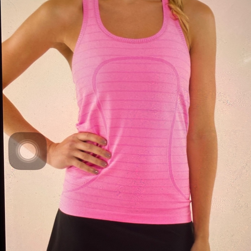 Lululemon Run: Swiftly Tech Racerback
Heathered Raspberry Glo Light - Picture 4 of 5